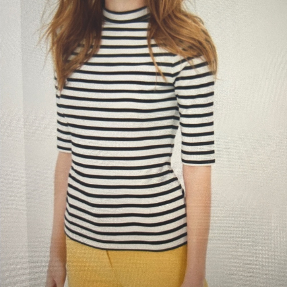 WHBM Striped Short Sleeve Mock Neck Turtleneck, Stretchy.. Size XXS